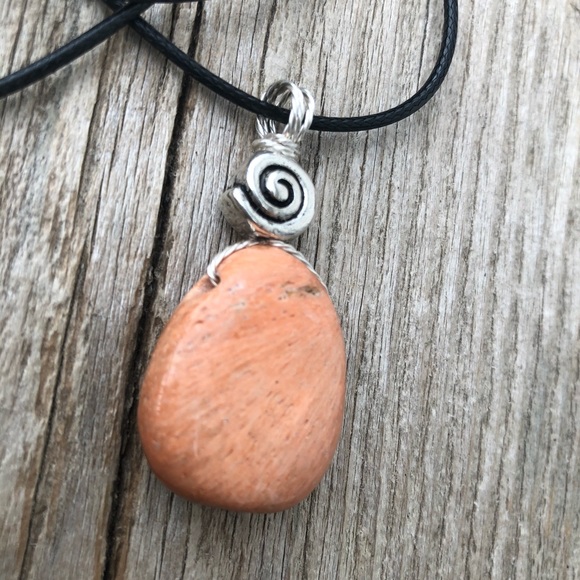 Sold - Picture 3 of 8